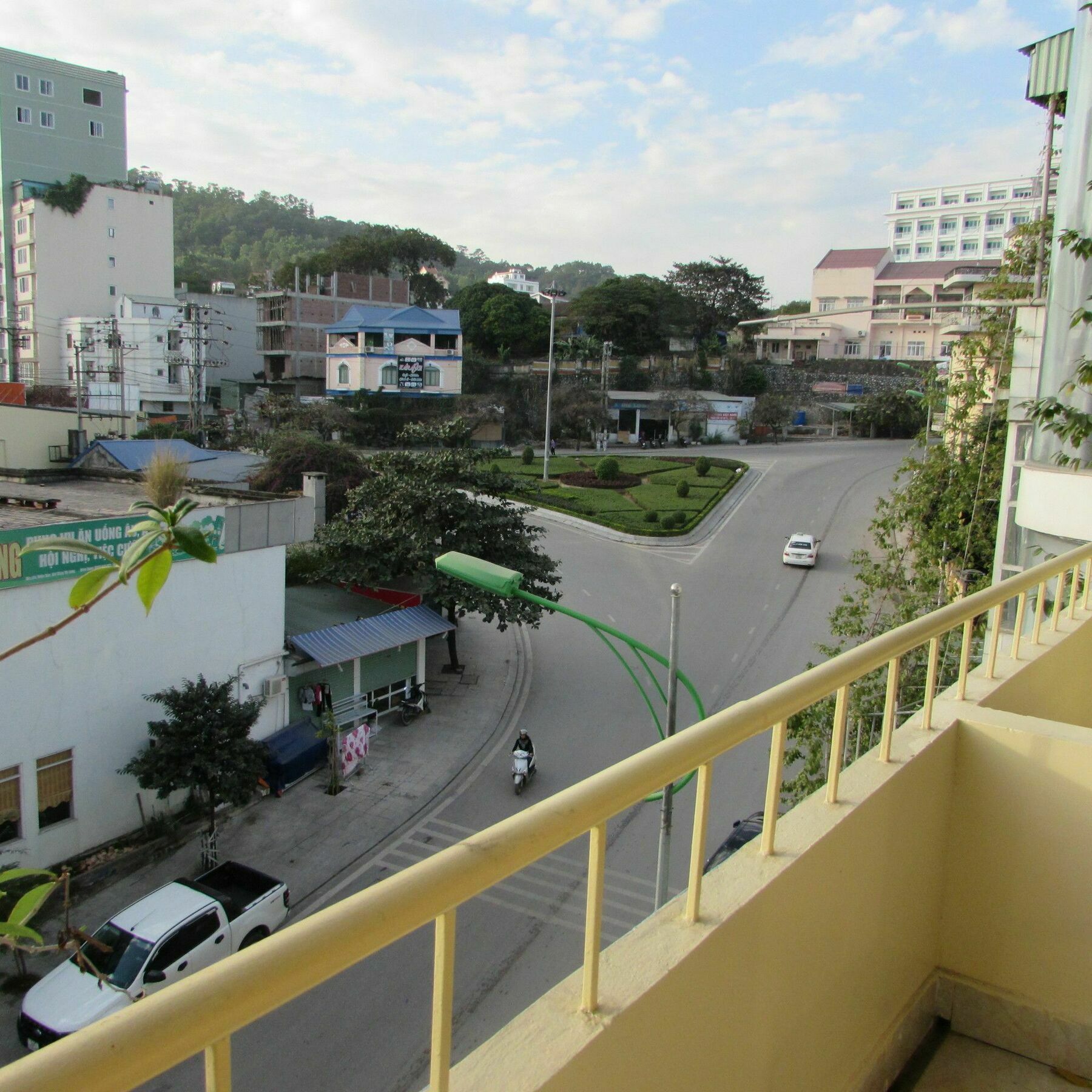 Viet Nhat Halong - Bai Chay 2* Hạ Long